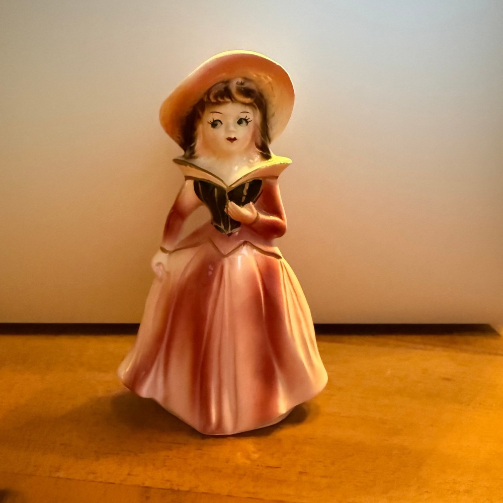 Vintage Ceramic Southern Belle‎ Figurine Pink Dress Sun Hat Japan Gold Trim 5"